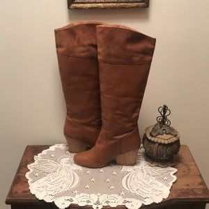 FIEL Leather Boots Sz 8 Caramel Color